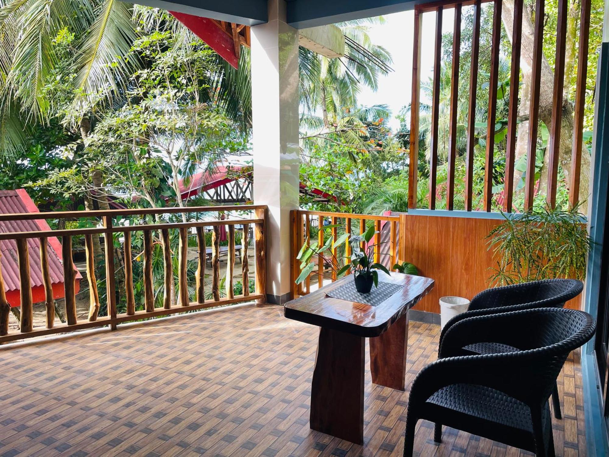 White Beach Front And Cottages Buruanga Экстерьер фото