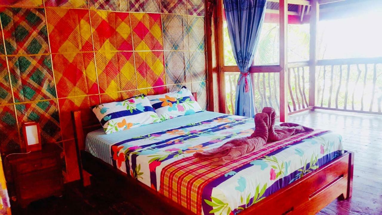 White Beach Front And Cottages Buruanga Экстерьер фото